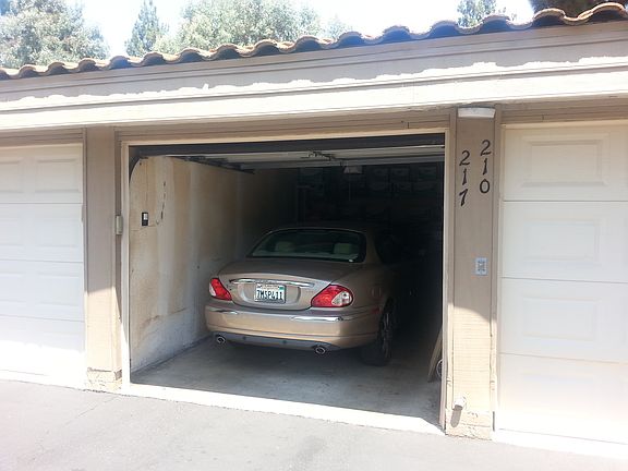 Detached Garage