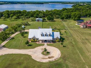 221 Cattle Trl, Tioga, TX 76271