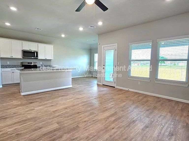 7505 N 155th East Ave — Photo 10