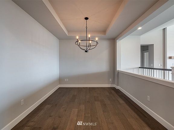 4th image of 2068 Legacy Pl SE