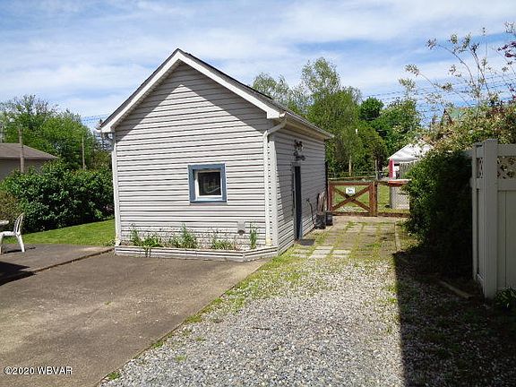 2nd image of 255 Jordan Ave