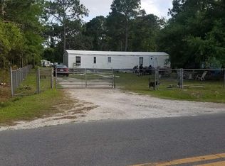 604 Wilderness Rd, Eastpoint, FL 32328