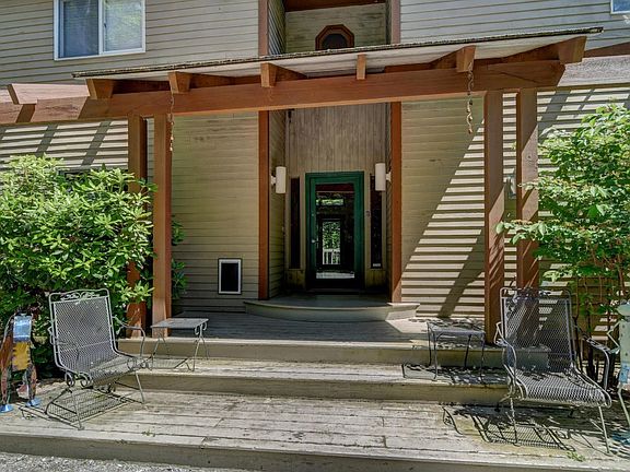 1012 Front Entry - Copy - Copy - Copy -