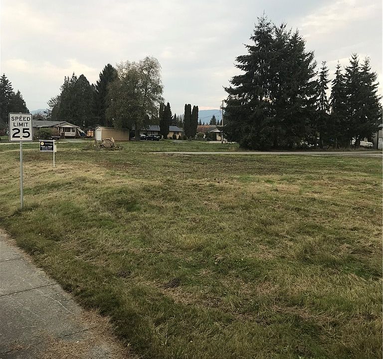 1st image of 818 Annett Ln