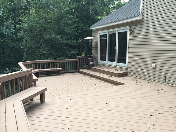 5th image of 8100 Buford Oaks Dr