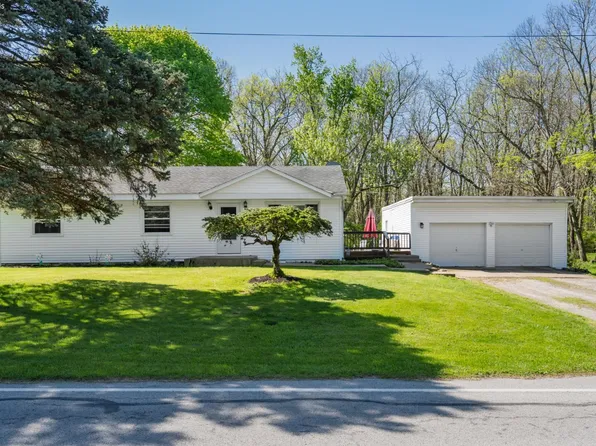 4528 E Weyhe Rd, Port Clinton, OH 43452