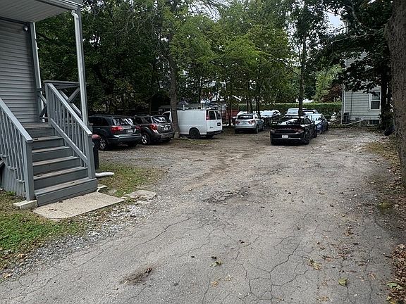 4th image of 28 Elm Ave