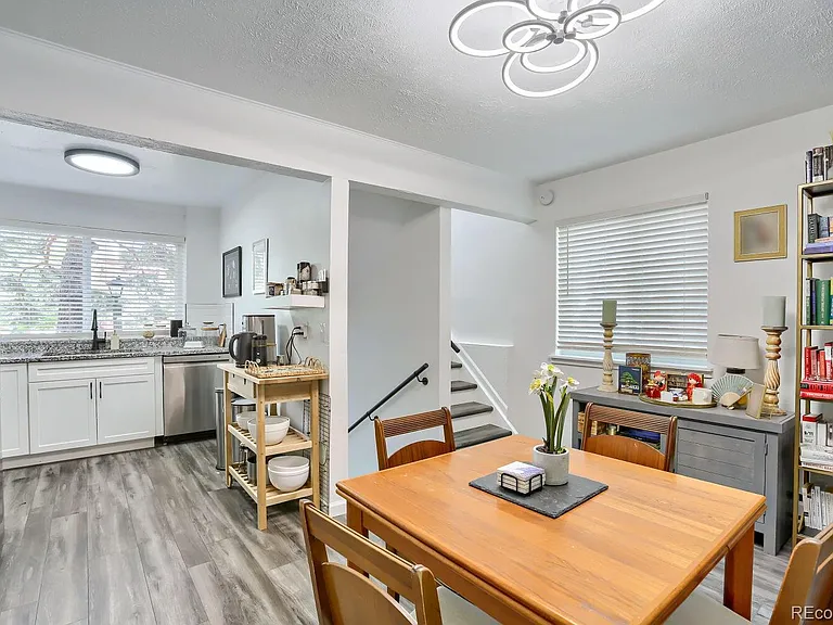1190 Poplar Ave — Photo 6