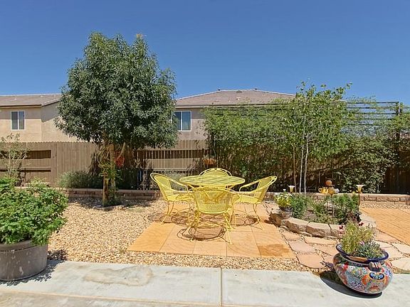 5th image of 13886 Finch Way