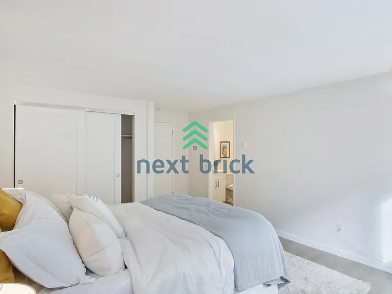 2104 Alki Ave SW #306 — Photo 17