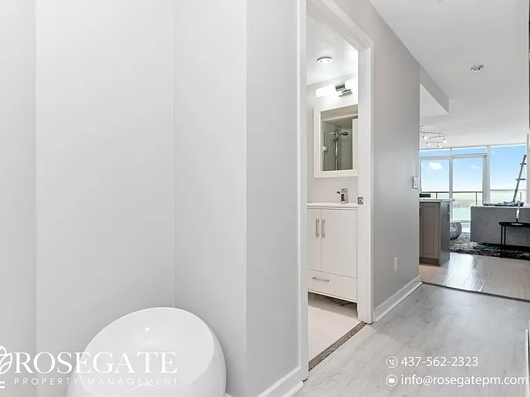 208 Queens Quay W #1908 — Photo 16