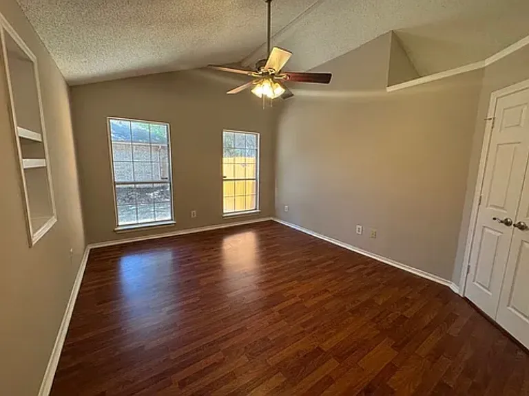 7416 Bear Lake Dr — Photo 7