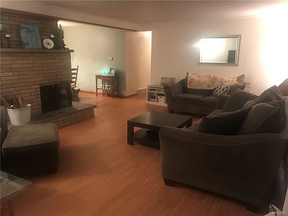 2nd image of 28 Creek Hts