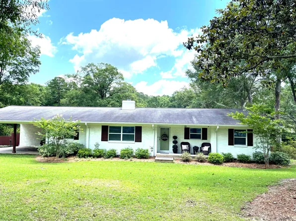 1100 Lenora Ln, Andalusia, AL 36421