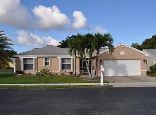 4061 SW 71st Ter, Davie, FL 33314