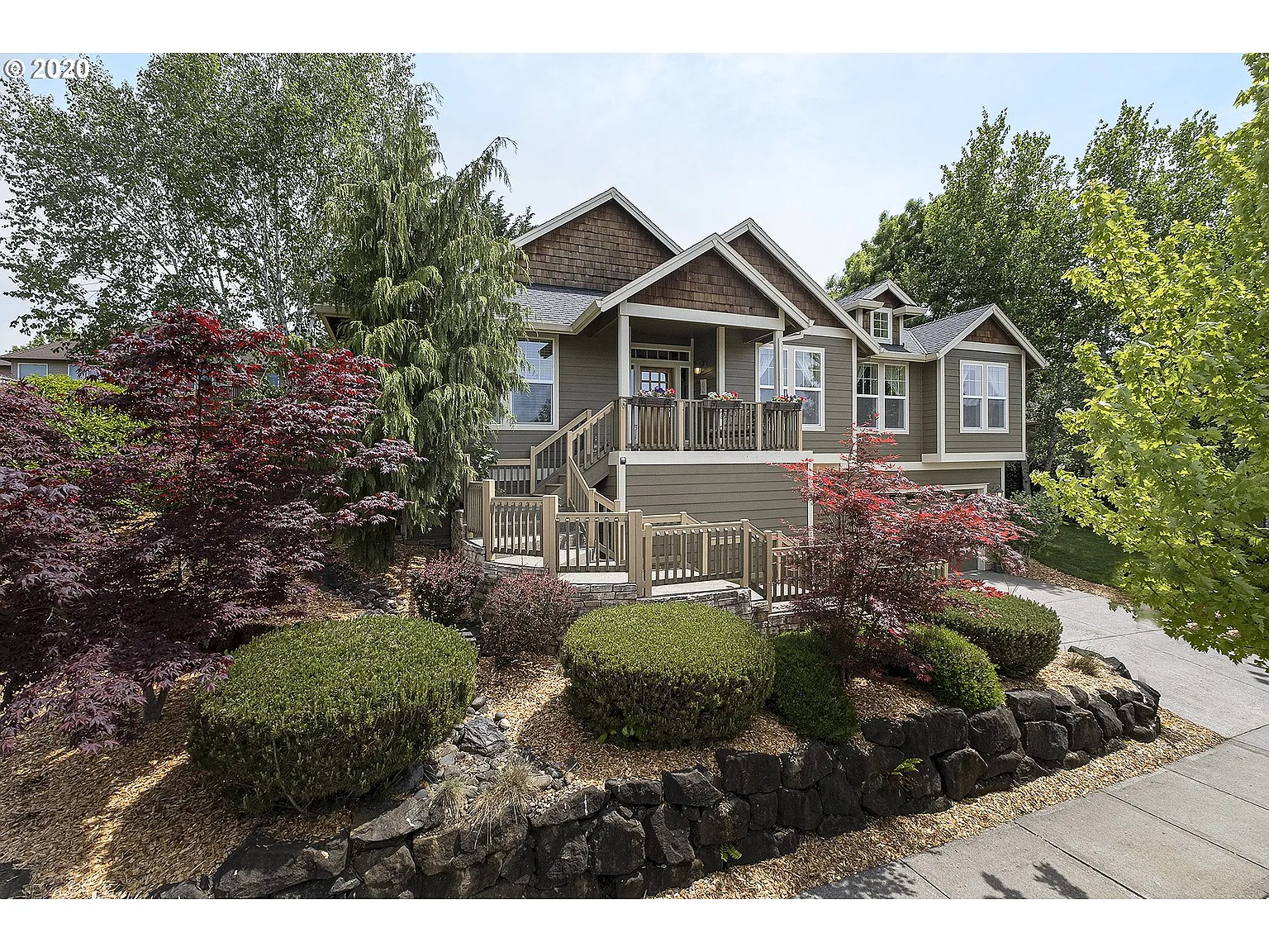 3287 Crestline Dr photo 1