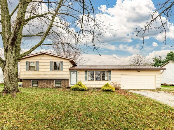 312 Decourcey St, Rittman, OH 44270