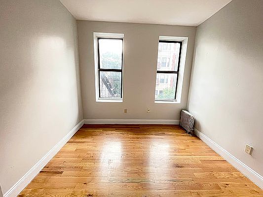 4th image of 573 W 159th St APT 15A