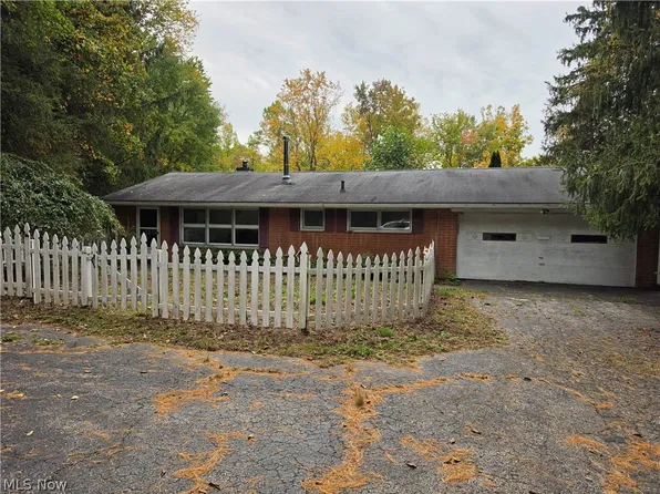 10057 Thwing Rd, Chardon, OH 44024