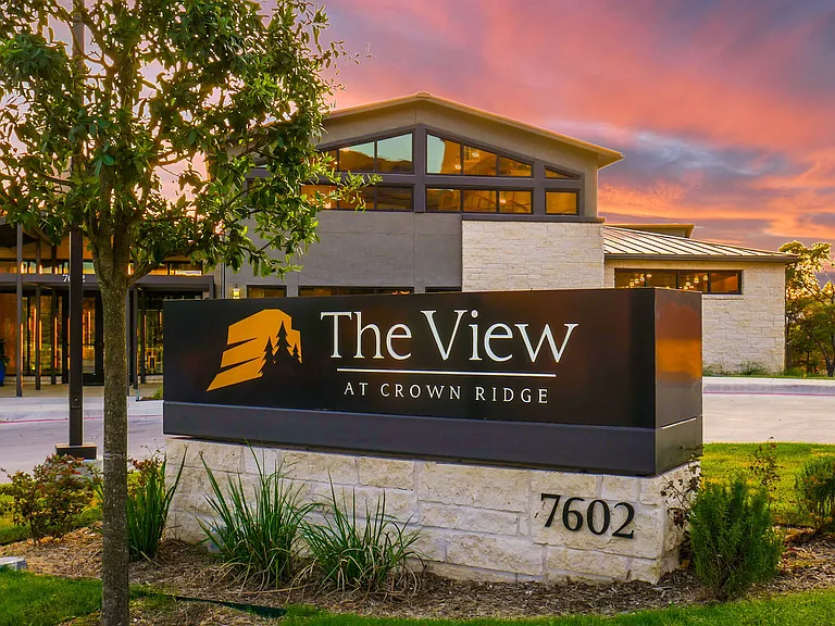 The View at Crown Ridge — Photo 8