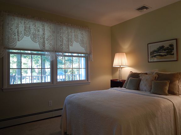 2nd image of 21 Hillside Road