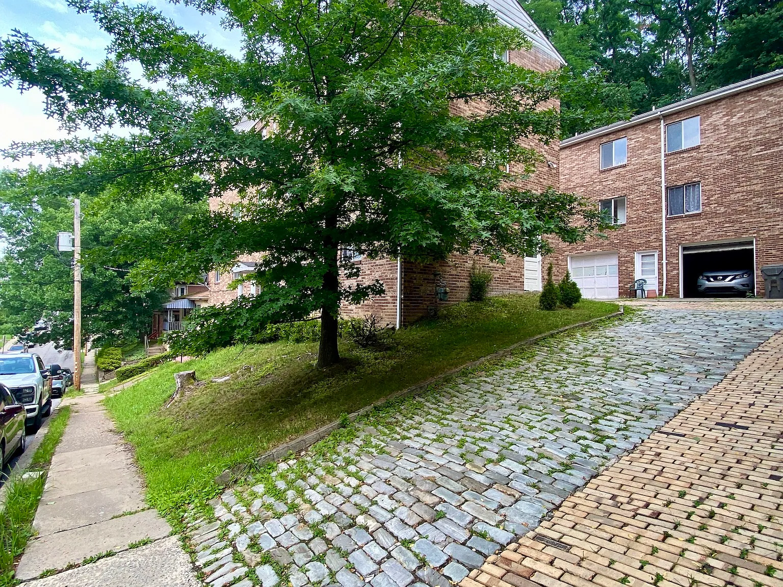 600 Tingley Ave — Photo 4