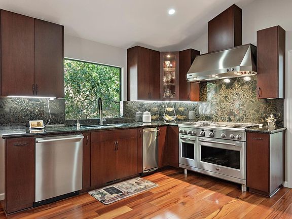5th image of 5972 Post Oak Cir