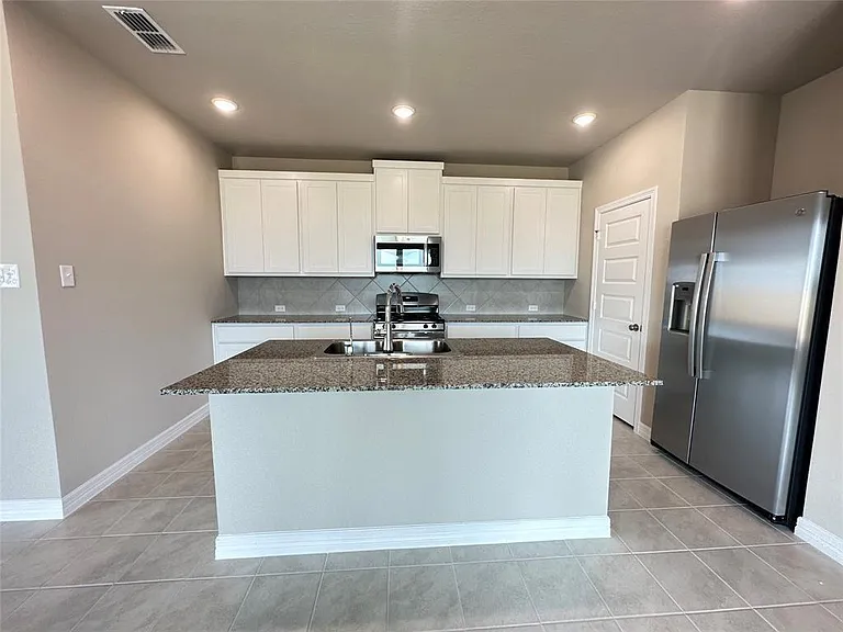 7239 Grand Mason Dr — Photo 3
