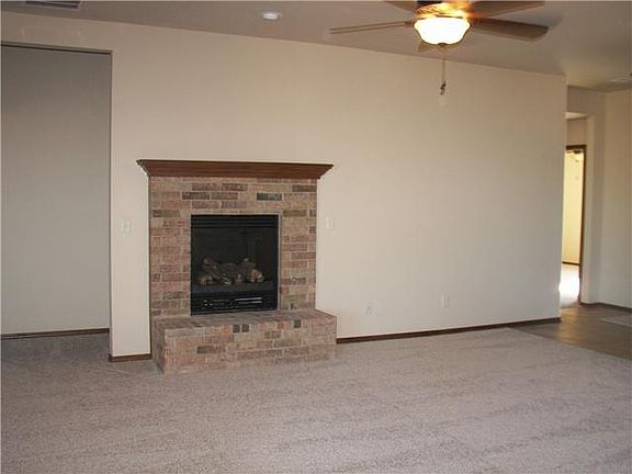 5th image of 4012 Windgate E