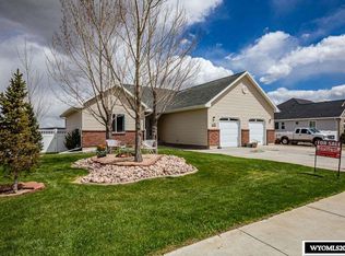 14 Long Dr, Rock Springs, WY 82901