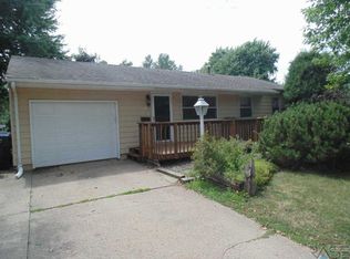 3605 E Claudette Dr, Sioux Falls, SD 57103