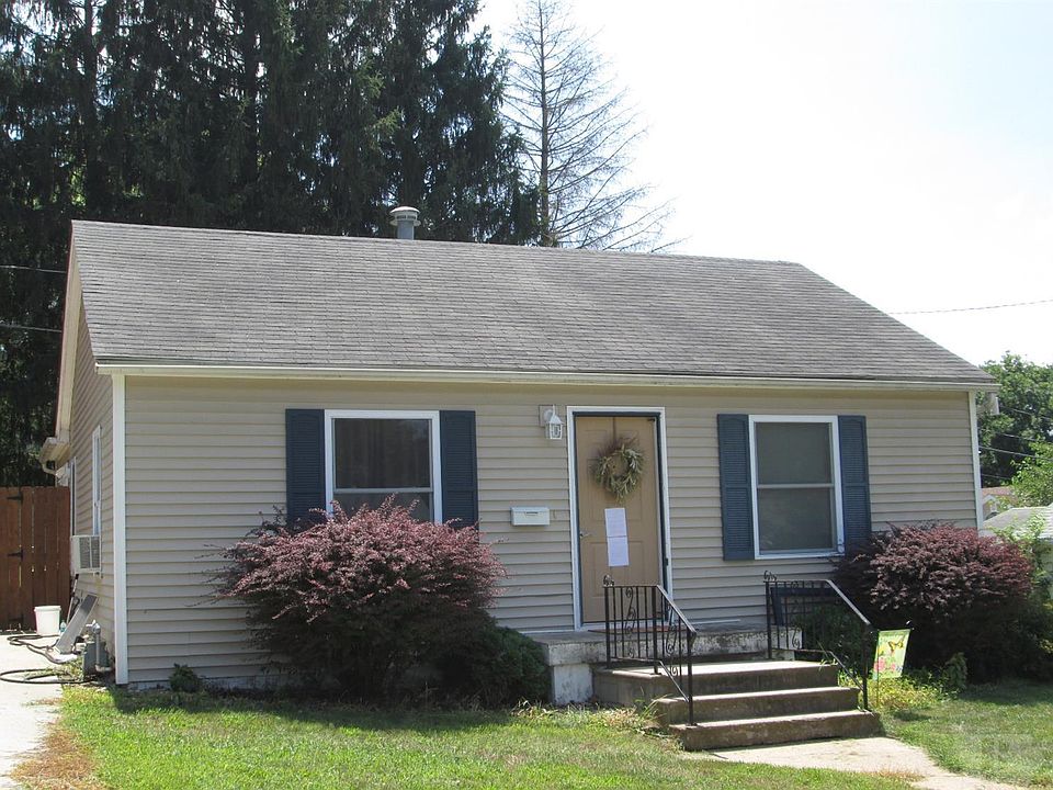 1st image of 700 Skyline Dr