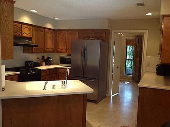 3rd image of 6308 Bronze Leaf Dr