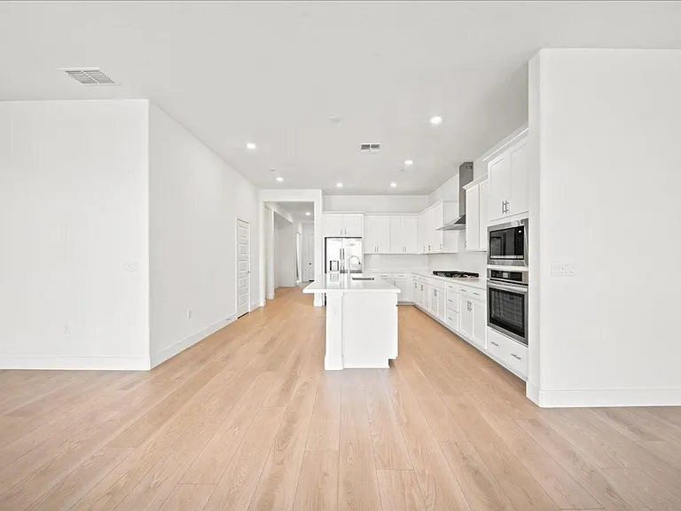 12725 Parakeet Way — Photo 7