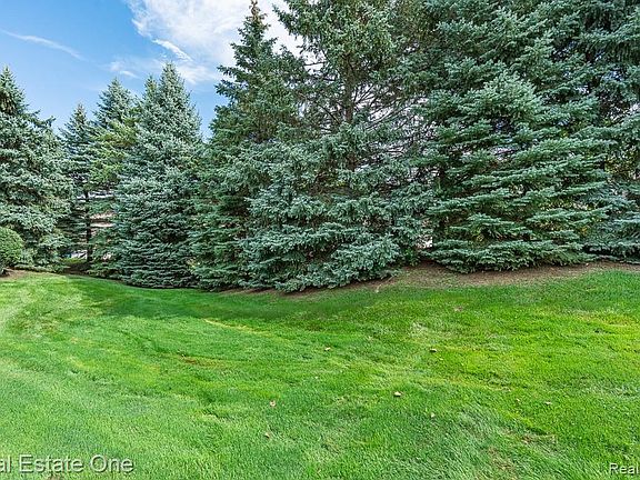 4th image of 2130 London Bridge Dr