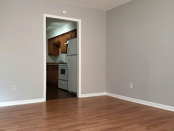 Livingroom from entry