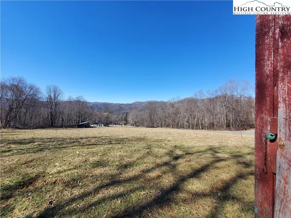 1436 Blevins Branch Road, Bakersville, NC 28705