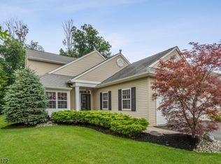 24 Renaissance Blvd, Somerset, NJ 08873