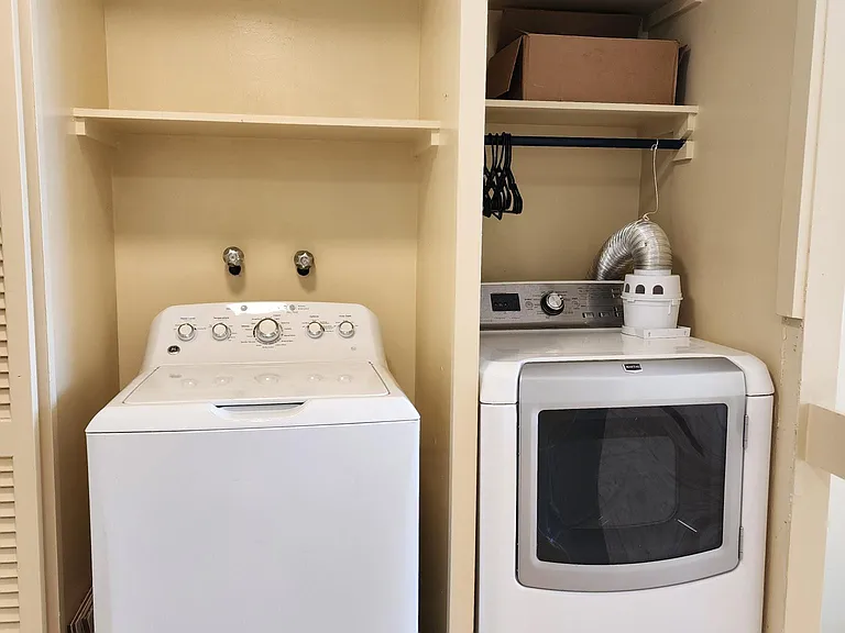 555 University Ave #3401 — Photo 9