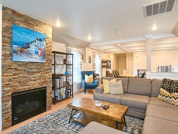 3rd image of 35 Sargent Ave Unit 2
