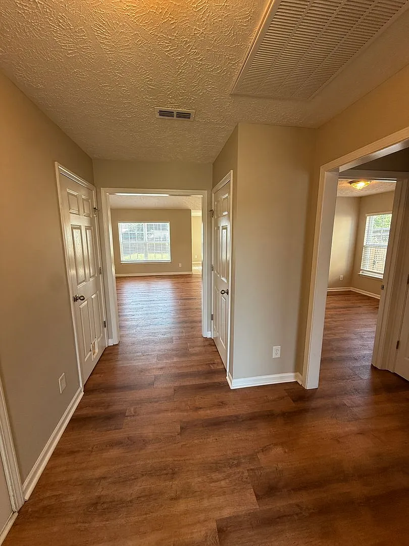 Freshly Updated 3-Bedroom Home With Fenced Backyard No Carpet! — Photo 2