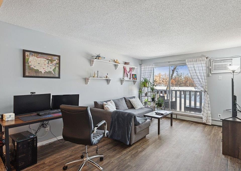 1st image of 1601 N Innsbruck Dr APT 262