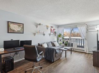 1601 N Innsbruck Dr APT 262, Minneapolis, MN 55432