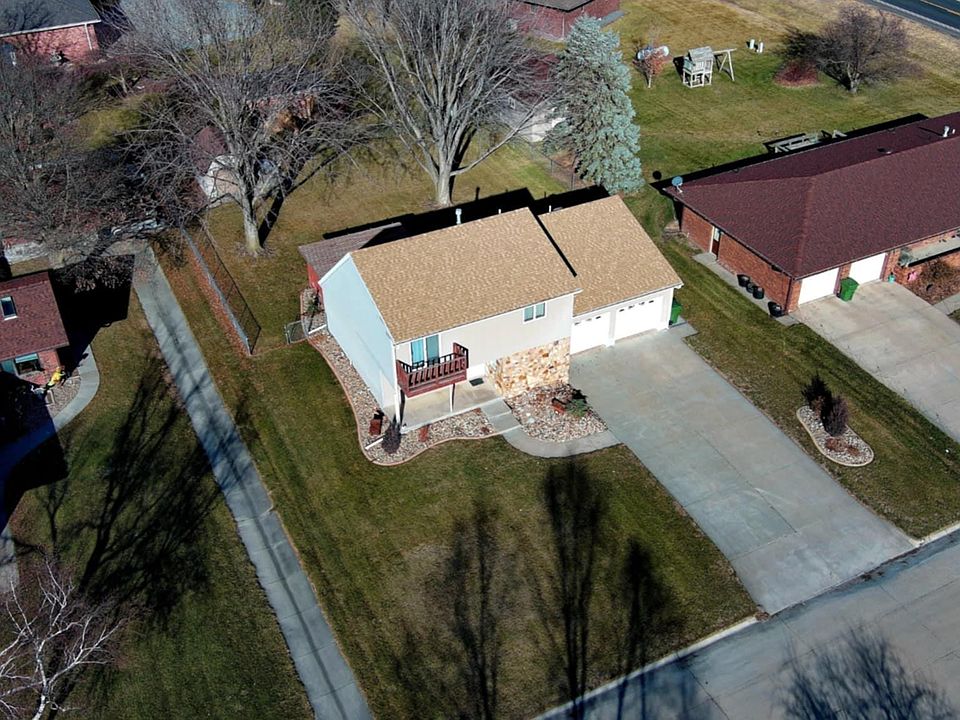 1st image of 604 Swartzendruber Dr
