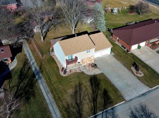 604 Swartzendruber Dr, Shickley, NE 68436