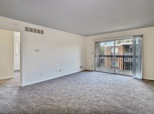 Carriage House Apartments, Flint, MI 48503