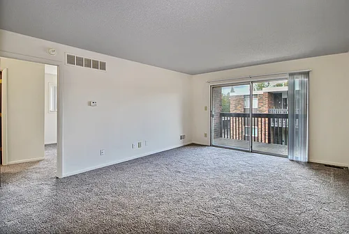 Carriage House Apartments Photo 1
