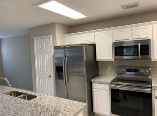 27 N Walden Elms Cir, Spring, TX 77382