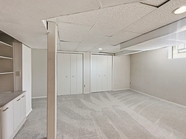 2840 Pine Grove Ave — Photo 34