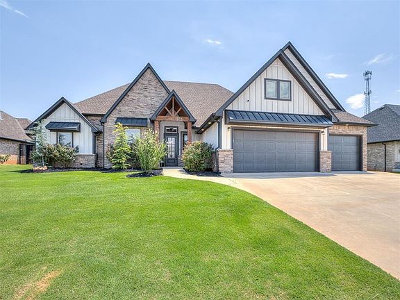 2nd image of 4844 Constitution Ln